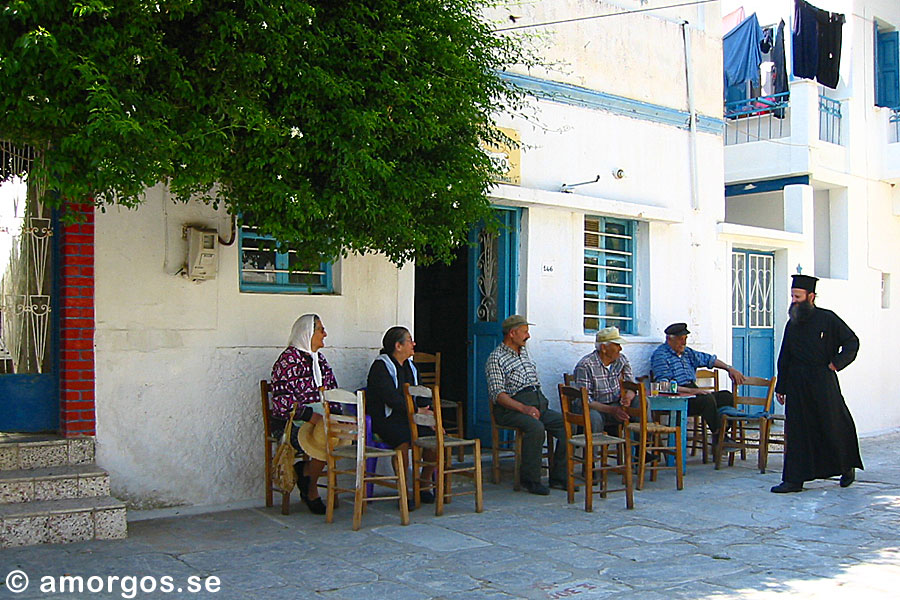 Här ser du hur Langada på Amorgos såg ut förr i tiden, närmare bestämt år 2003. 