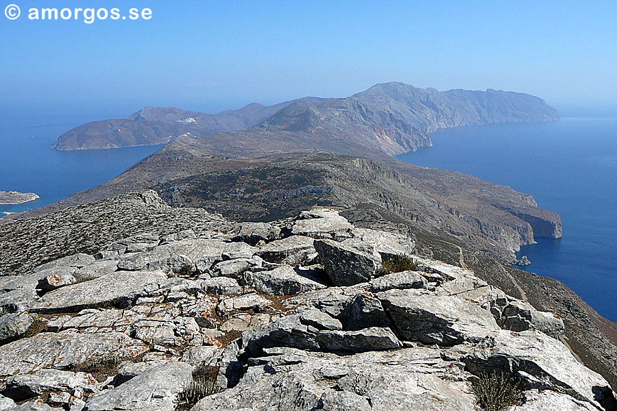 Vy över Amorgos från Profitis Elias 